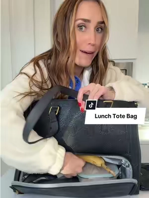 It fits everything I need and more #worktotebag #totebag #tiktokshopcreatorpicks #tiktokshopblackfriday #tiktokshopcybermonday 