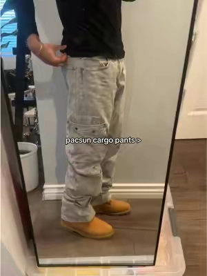 sz ref: 5’11 / 34 x 32 / 180 lbs #pacsun #cargopants #baggyjeans 