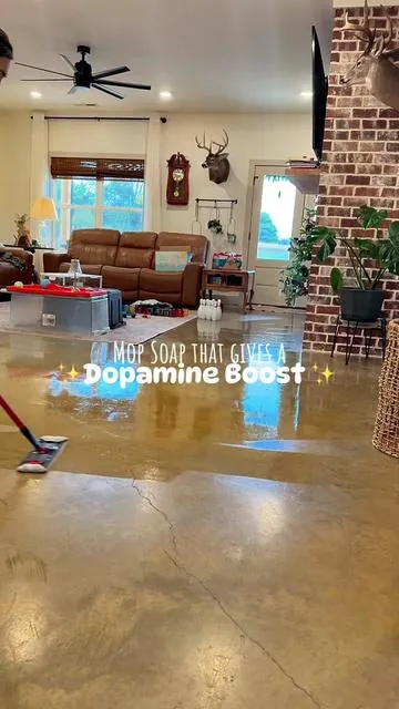 Love a product that I can use for more than one task!  @Mississippi Candle Company  Mop Soap + 2 other uses  #mopsoap #mopping #cleanfloors #concretefloor #moppingfloors 