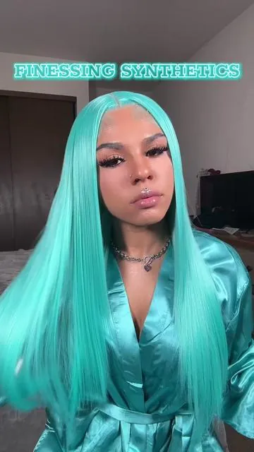 How to Finesse a cheap wig 🩵👱🏽‍♀️ #wiginstall #syntheticwig #tiktokshop #tutorial #foryou 