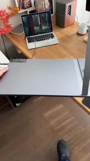2.5k why display at 180hz refresh in a compact 16.1”size is crazy talk#portablegamingmonitor #portablemonitor #2kmonitor #arzopa #techtok #TechGadgets #tiktokshopcreatorpick 