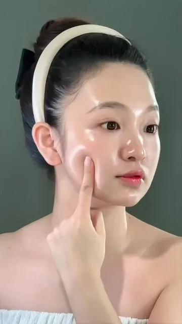 #skincareroutine #morningroutine #dailyroutine #dailyvlogs 
