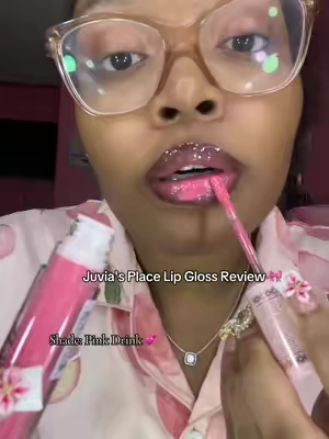 @Juvia’s Place Lip Gloss in the shade Pink Drink just became my new favorite pink lip combo!! 🎀🤏🏾 #juviasplace #lipgloss #lipcombo #pinklipgloss #pinklipcombo 