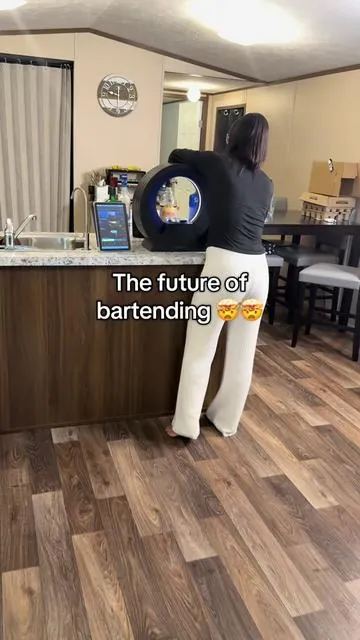 This is so convenient for when guests are over #homebar #barsys #smartcoaster #cocktailmaker #drinkmix 