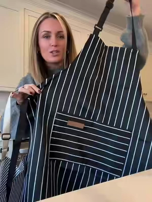 Makes me want to bake all the things✨👩‍🍳🍪🧁the cutest classic kitchen aprons! #apron #kitchenaccessories #baking #christmasgiftideas #tiktokshopholidayhaul gifts for her, Nancy meyers aesthetic, aesthetic kitchen, kitchen gifts 