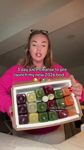 👙Loading …. I read the reviews and people weren’t lying these juices taste delicious! New year new me right!? Also this is my personal experience with this product, results may vary and consult your doctor if you have questions or concerns.  #juicecleanse #newyearnewme2026 #glp1community #glowupera #rawfountainjuice 