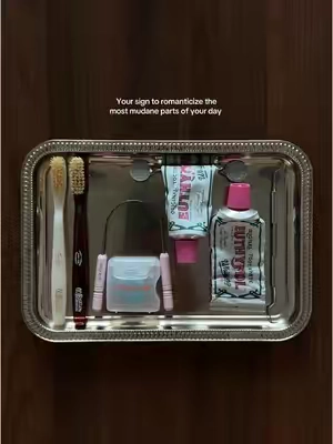 It’s so worth it #romanticizeyourlife #girlythings #pink #aesthetic #euthymol #euthymoltoothpaste #pinktoothpaste 