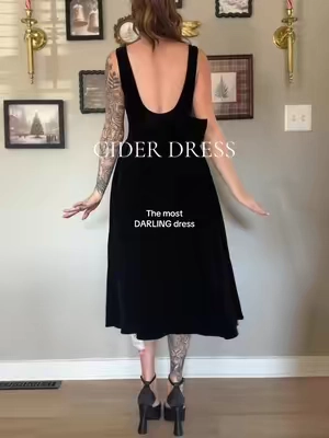 The back is sooo perfect 🖤 ✨  @Cider does it again 💫  #dress#style#tiktokshopcreatorpicks 