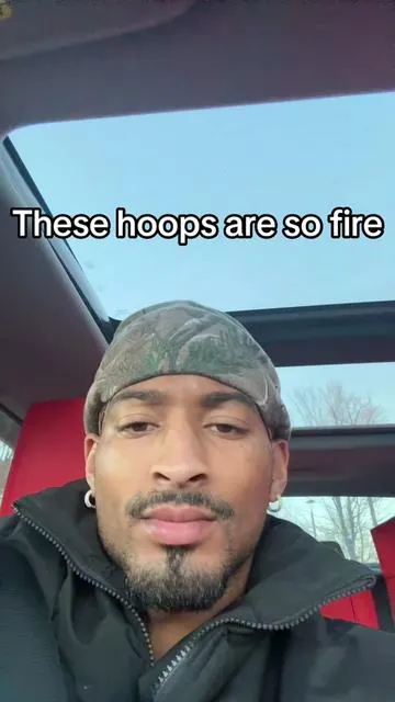 These hoops are so fire #earrings #hoops #fashiontiktok #fypシ #christmasgifts 