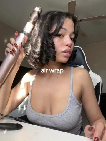 one thing about me imma style my hair 