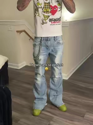 👆🏽Grab a pair before they sell out👆🏽 #recentpickups #musthaves #jeans #trending #viraltiktok 