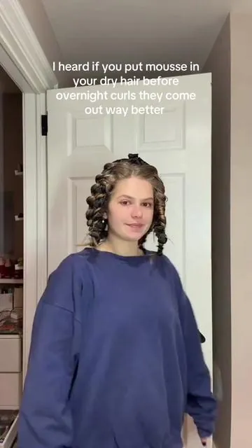 My overnight curls have never 1 looked so tight or 2 stayed so long - using my octocurl and bonnet both in my showcase!  @Color Wow Hair @Kitsch LLC @Octocurl Heatless Hair Curlers 