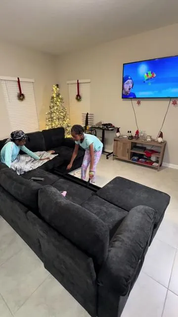 From couch to sofa bed, this couch is perfect for this time of year when you have family visiting 🥰 @weture_home  #naturallyb  #couch  #couchtok  #couches  #tiktokshopholidayhaul 