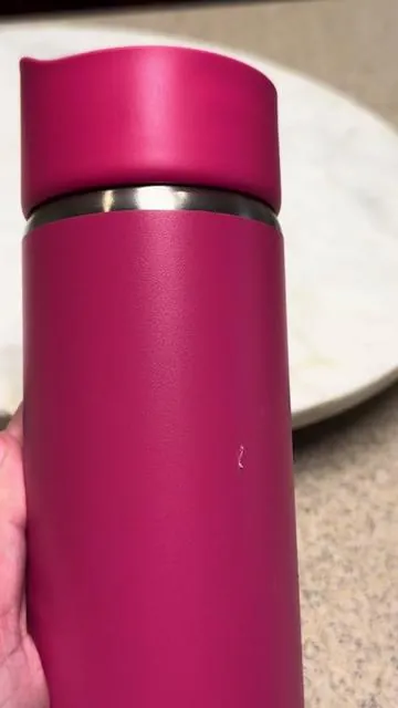 Hands down the best water bottle! Keeps the water cold for over 12 hours! Also love the pink color and doesn’t leak or spill!#foryou #TikTok #cup 