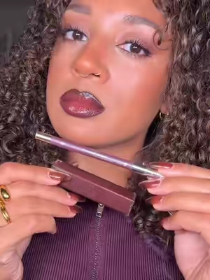 the Chocolate Bordeaux lip combo of the season🍷🍫  #fentybeauty #lipcombo #winterlipcombo #glossbombstix #tiktokshopcreatorpicks @Fenty Beauty 