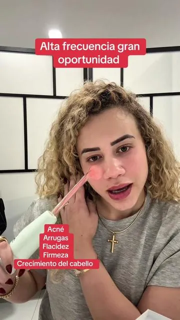 Tratamiento de alta frecuencia, tu propio spa desde casa 🏠 Ayuda a eliminar acné, arrugas, flacidez, ojeras y más  #altafrecuencia #laflordecuba #acne #arrugas #flacidez 