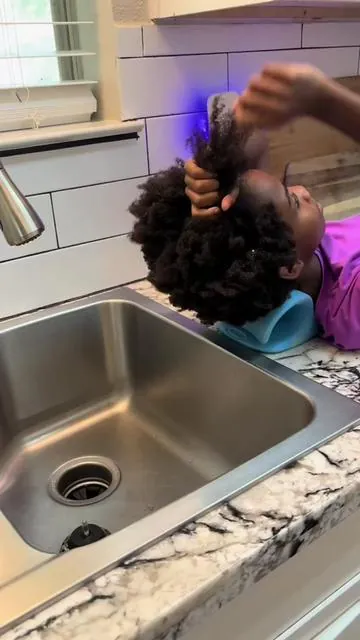 #naturalhair #4chair #type4hair #blowdryerbrush