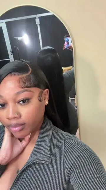 🤏🏽 For my baddies on a budget this for y’all !! #baddieonnabudget #fyp #wiginstall #wiginfluencer #blinghair 