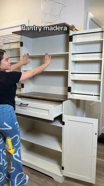 Me encanta este pantry de madera llevo meses con el y sigue siendo mi favorito 🤩 ✨🪵corre porque se agotan muy rápido hay en diferentes colores #pantry #madera #kitchen #storage #gabinete 