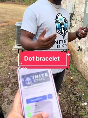 New generation business cards, you can even link your social media pages ! #dot #dotbusinesscard #dotband 