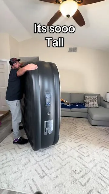Its so tall #airmatress #airbed #bed #tiktokshopcreatorpicks #tiktokshopholidayhaul 
