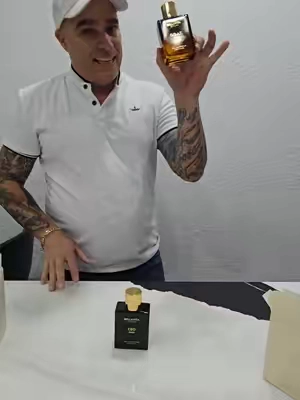 Perfume para hombre con muy buena fijador y un olor increíble #perfume #hombre #perfumedehombre #olor #mancologne 