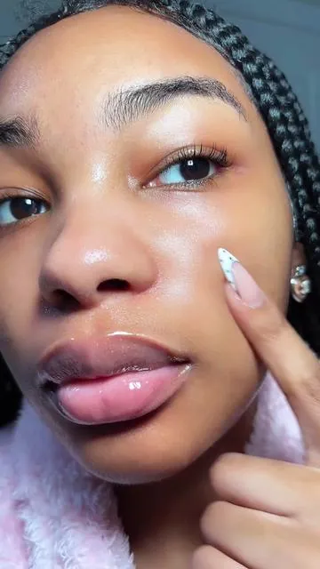 My pore care ritual for the most glassy, poreless mochi skin ever ✨🩷🍡🫧 ad @SKIN1004 US   #tiktokshopholidayhaul #fyp #centella #skin1004 #porecare 