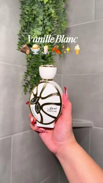 Khadlaj vanille blanc 🪵🍦🍂🍨🕯️✨ the most cozy sugar vanilla 🤭 #truly2mae #vanillaperfume #vanillafragrance #perfumetok #fragrancetiktok 