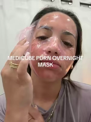 I know my skin isn’t perfect but I wish you guys knew how much medicube has transformed my skin for the better😍  PDRN+COLLAGEN is 🔑 @medicube global #medicube #skincare #pdrnserum #collagenmask #holidayhaul 