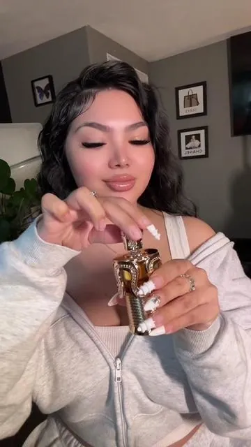 Perfume oils take your scent routines to the next level 🤌🏼🍨🍂✨ @LATTAFA USA “Maitha” is such a rich lux vanilla, perfect for my vanilla lovers ✨ #lattafa #howtosmellgood #vanillaperfume #newarrivalssurge #tiktokshopcreatorpicks 