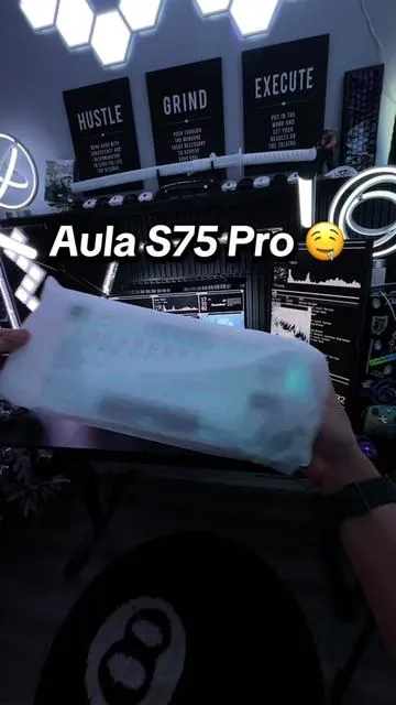 The Aula S75 Pro, The Best Looking Creamy Mechanical Wireless Keyboard 😍 @Aula #aulas75pro #creamykeyboards #wirelesskeyboard #tiktokshopcreatorpicks #tiktokshopholidayhaul 