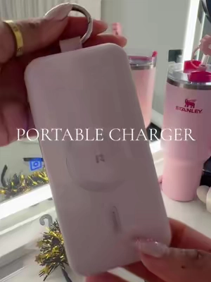 A power bank that actually replaces multiple chargers. 30W fast charge, built-in retractable USB-C, Apple Watch wireless charging, and 12000mAh capacity. $44.54 (normally $57.00) + extra coupon when bundled. #TikTokShopHolidayHaul #TikTokShopCreatorPicks #TechFinds #TravelEssentials #everydaycarry 