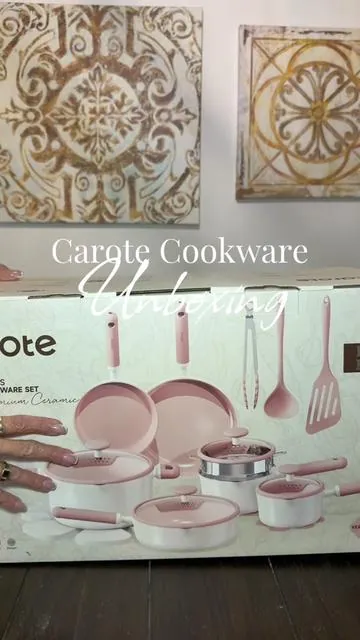 I am absolutely in love with this two tone cookware set #ceramiccoating #carote #carotepotsandpanset #carotecookware #potsandpans 