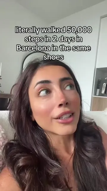 #stitch with @Ravine I’m not exaggerating when I say this is my favorite TikTok shop purchase ever. If you have back or knee problems and walk a lot. Get them. #tiktokmademebuyit #drscholls #viralsneakers 
