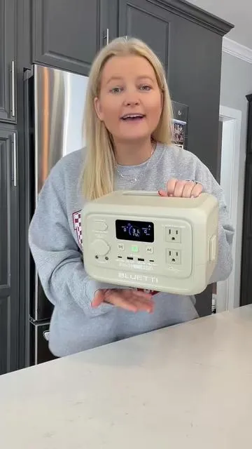 Portable, solor power generator!  It’s a must for power outages, travel and more! #generator #emergencypreparedness #poweroutage #homeessentials #tiktokshopcreatorpicks 