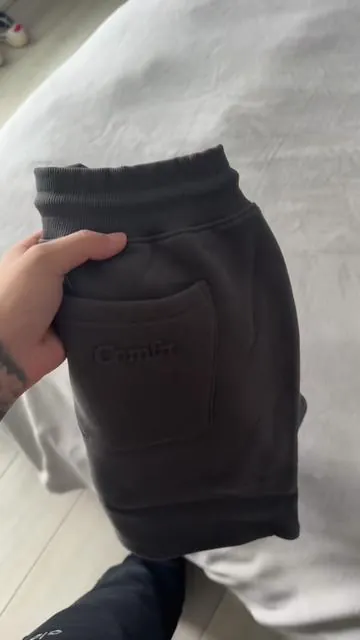 Comfrt fleece shorts #comfrt #comfrtclothing #shorts #mensfashion #womensfashion 
