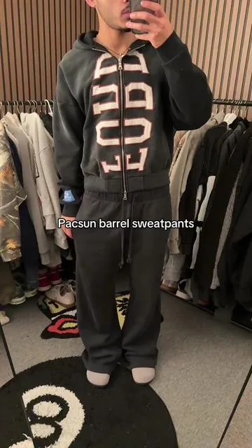 Nah these areactually tuff… #pacsun #pacsunsweats #sweatpants #barrelsweatpants 