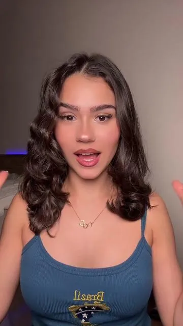 I am obsessed with this hairstyle! I think this is by far one of my favs! @wavytalkofficial #wavytalk #hairstyle #wavytalkpowerwave #hairtok #wavytalkhaircrimper 