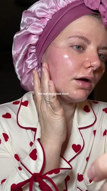 the results are crazy…I still feel so firm and lifted and have this beautiful glow to my skin. Immediately add to cart! #facemask#glassskin#overnightmask#glowyskin#glassskinroutine 