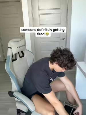 had to put yall on #chair #gamingchair #officesetup 