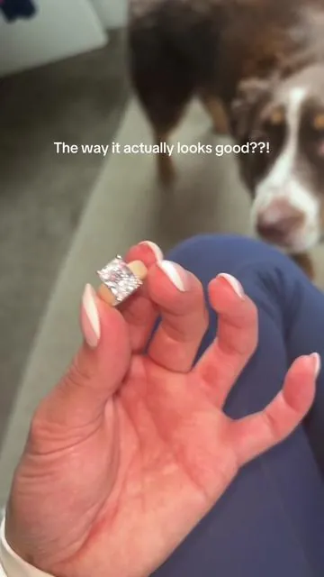 Now I’ll actually wear my wedding ring to the gym 👀 #weddingring #gymgirls #siliconerings #jewelry 