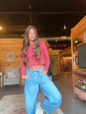 Top is linked jeans are in my showcase!:) #OOTD #fypシ #outfitideas #outfitinspo #pacsun 