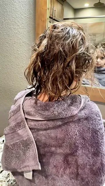 #PravanaLeavingConditioner #Pravana #PravanaProducts #PravanaIntensely #Detangler