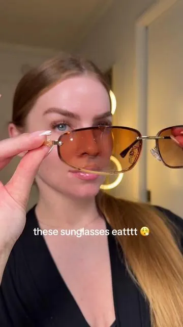 LOVEEEE. And they’re so lightweight 👏🏻 #sunglasses #sunnies #y2kfashion #tiktokshopcreatorpicks #eyewear 