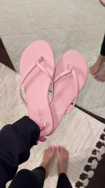 Project cloud flip flops 😍💗 #projectcloud #tiktokshopcreatorpicks 