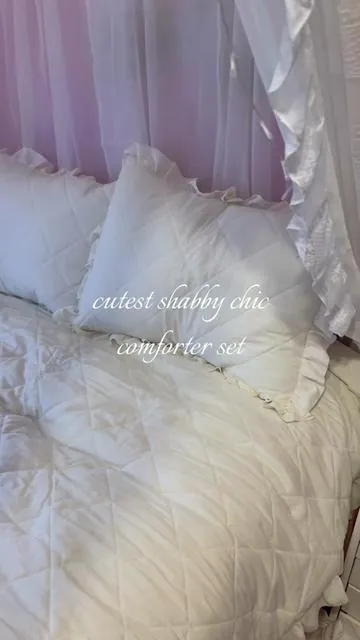 so super cute & simple 🦢                            ────୨ৎ────                                                       @LIVNCO.                                                         ────୨ৎ────                                         #foryoupage #fyp #comforterset #shabbychic #canopybed 
