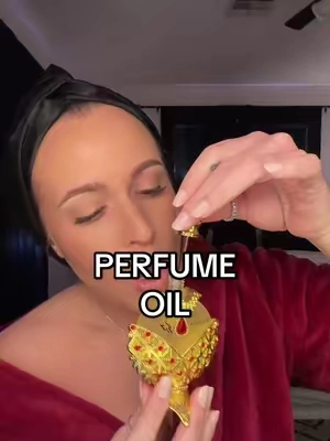 Now, I never give 10 out of 10 but baby this one is gonna get it 👸🏼✨🤍 this is definitely one of the most beautiful perfume oils I’ve ever smelled HAREEM AL SULTAN KHADLAJ  #PerfumeOil #ArabicPerfume #PerfumeForHer  #khadlajperfumes #hareemalsultangold 