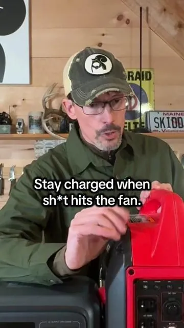 Bluetti Elite 100 V2 - Current events have many people worried. The world is getting crazy. Portable power stations have many advantages over gas powered generators. I stack up the advantages the Bluetti Elite 100 V2 has over a portable gas generator.  #powerstation #griddown #shtf #emergencypreparedness #generator 