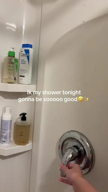 #eskiin Filtered Showerhead 🚿🧼🛀  #filteredshowerhead #waterfilter #showertok #TiktokShopCreatorPicks  