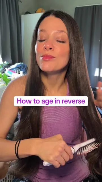 Retinoids are still the gold standard in skincare—and this 0.5 retinol oil delivers real results without wrecking your skin barrier. Smoother texture, fewer fine lines, and that healthy night-routine glow. #retinolskincare #matureskinroutine #antiagingskincare #nighttimeroutine #glowyskin @COSRX US 